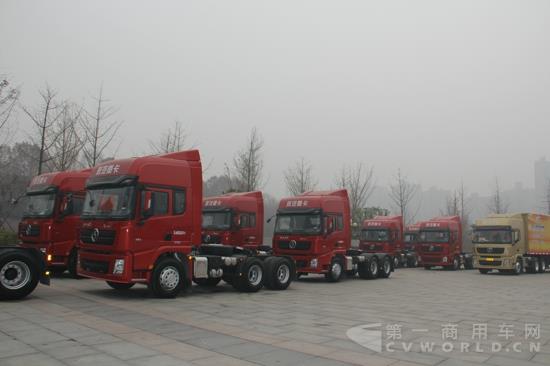 德龍X3000中高端重卡 (2).jpg