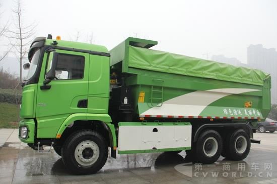 陜汽德龍X3000綠色渣土運(yùn)輸車 (4).jpg