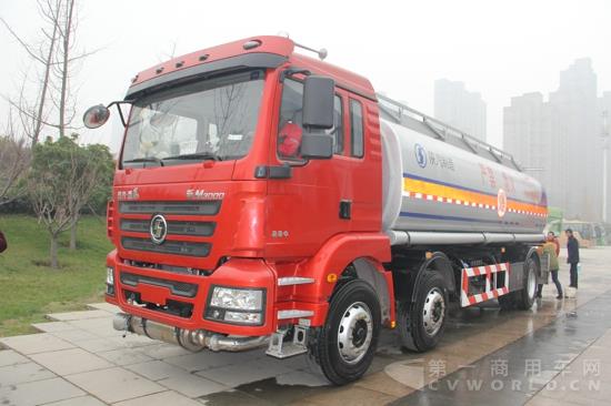 陜汽淮南專用車公司生產(chǎn)的危險品運輸車 (4).jpg