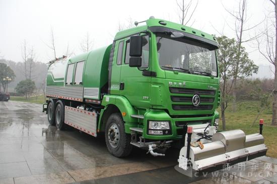 陜汽集團(tuán)旬陽寶通專用車部件有限公司制造的清掃車 (2).jpg