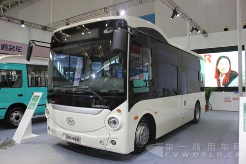 KLQ6672GEV純電動(dòng)公交車 (1).jpg