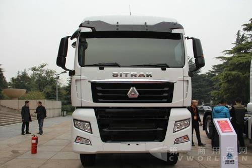 重汽SITRAK C7H國四牽引車-440馬力 (15).jpg