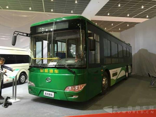 大金龍XMQ6106AGHEV12混合動(dòng)力客車2.jpg