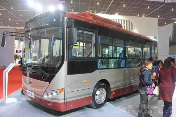 宇通ZK6705BEVG1純電動(dòng)城市客車 (1).jpg