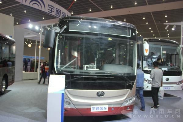 宇通ZK6805BEVG1純電動(dòng)城市客車 (4).jpg