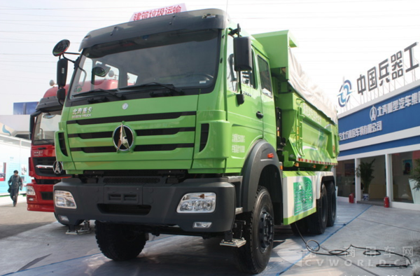 北奔城市智能渣土車1.png