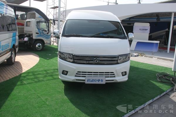 福田展臺展出的一款移動電動車 (2).jpg