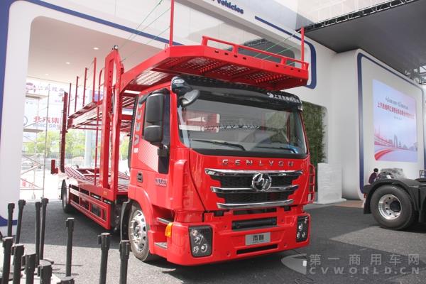 上汽紅巖即將首次亮相的杰獅中置軸轎運車 (3).jpg