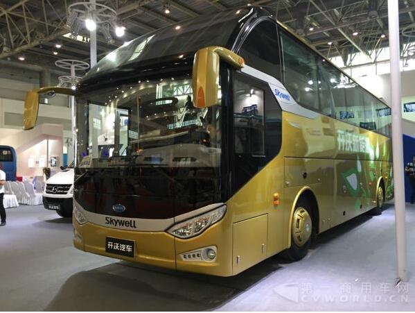 NJL6125HEV四?；旌蟿?dòng)力客車.jpg