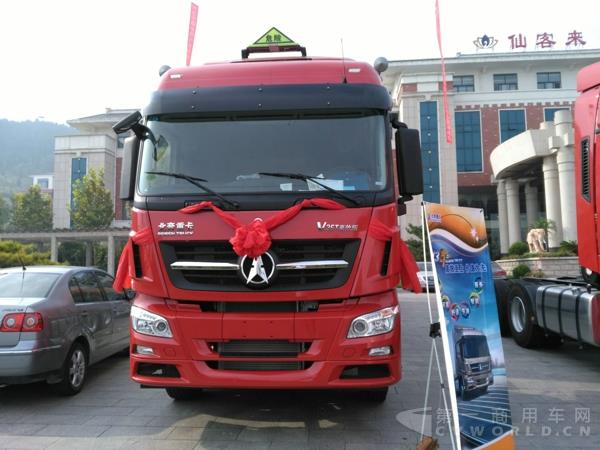 現(xiàn)場展車5.jpg