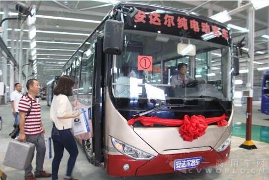 安慶安達爾新能源汽車正式下線.jpg