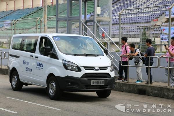 賽車出發(fā).jpg