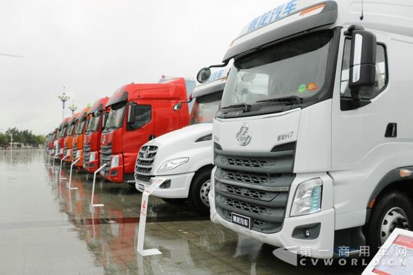 現(xiàn)場展車 (3).jpg