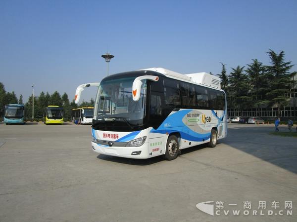 ZK6826FCEVQ1.jpg