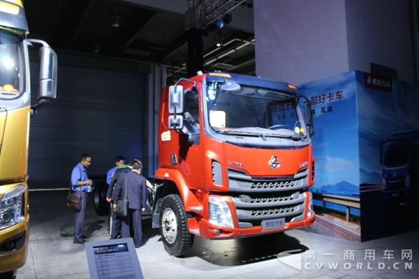 新乘龍M3載貨車 (5).jpg