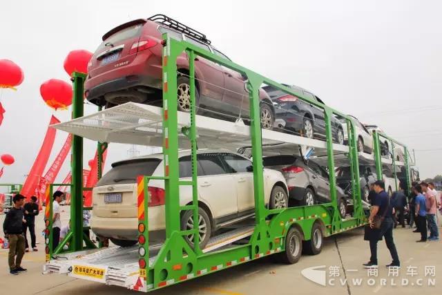 展車.jpg
