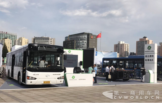 引領(lǐng)未來 湖北泰特攜中國首輛輪轂電機(jī)客車亮相道路運(yùn)輸車輛展139.png