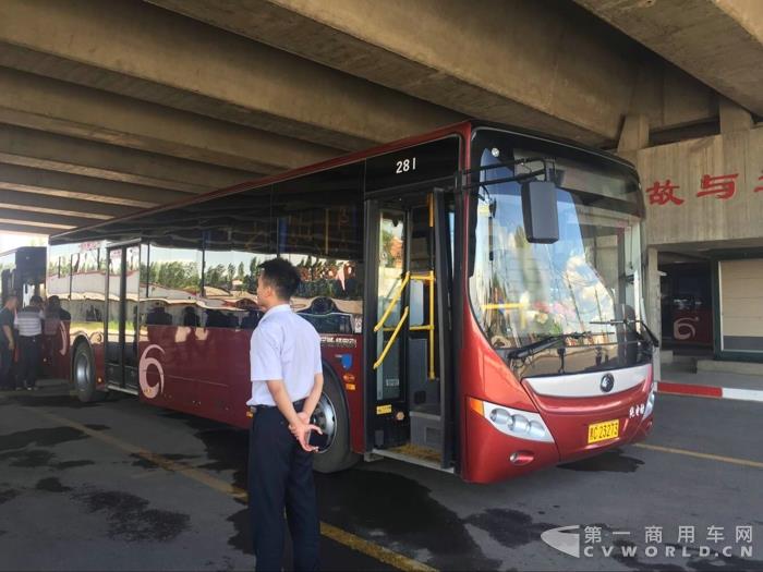 牡丹江市公交集團(tuán)301車隊(duì)牡海橋公交總站.jpg