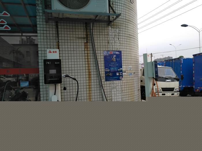 東風(fēng)俊風(fēng)純電動(dòng)物流車6.jpg