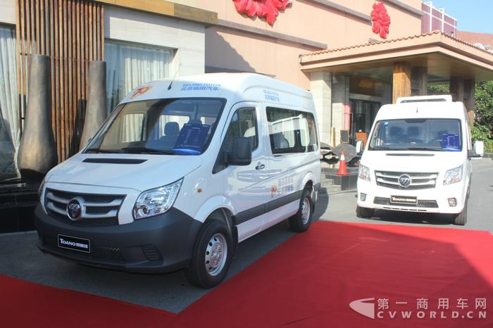 現(xiàn)場(chǎng)展車 (2).jpg
