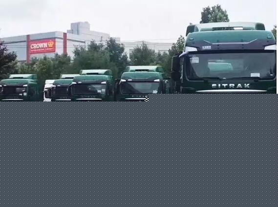 汕德卡獲中國(guó)郵政364輛大單 成牽引車唯一中標(biāo)品牌.jpg