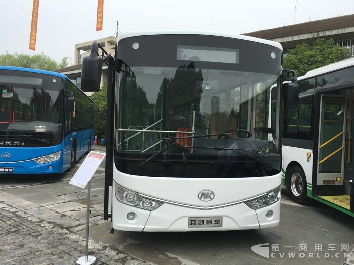 安凱HFF6800G03EV8公交車.jpg