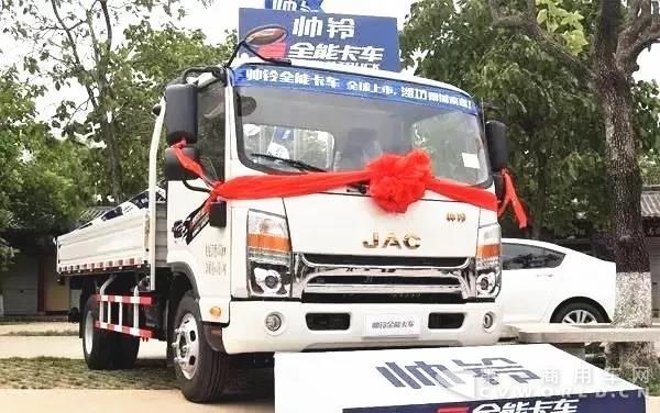 9月帥鈴、駿鈴銷量雙增長(zhǎng) 江淮“品牌向上”戰(zhàn)略推進(jìn)加快1.jpg