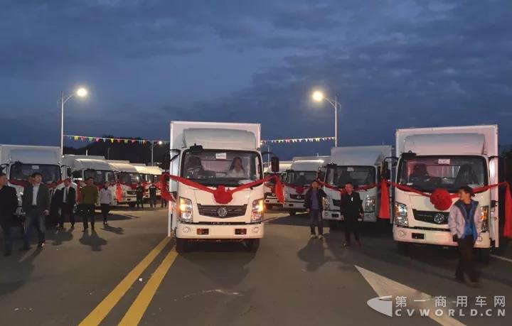 10000輛東風(fēng)車(chē)將從十堰出山！2.jpg