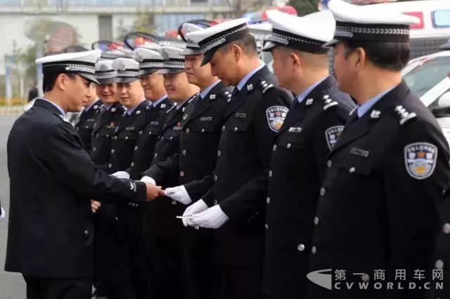 福特全順打造遵義市交管局最強(qiáng)警備1.jpg