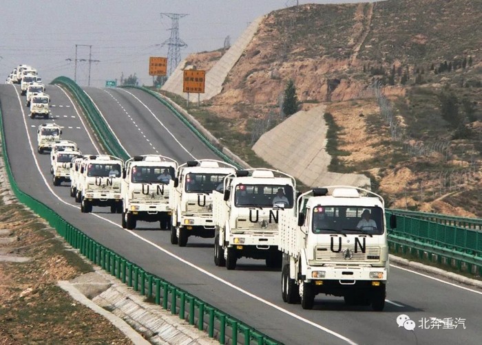 行程1300萬公里，UN北奔運輸車?yán)壤飦喺癸L(fēng)采7.jpg