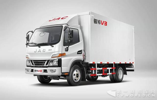 2018開門紅！江淮輕卡“用戶感恩會(huì)”斬獲近400輛銷售訂單3.jpg