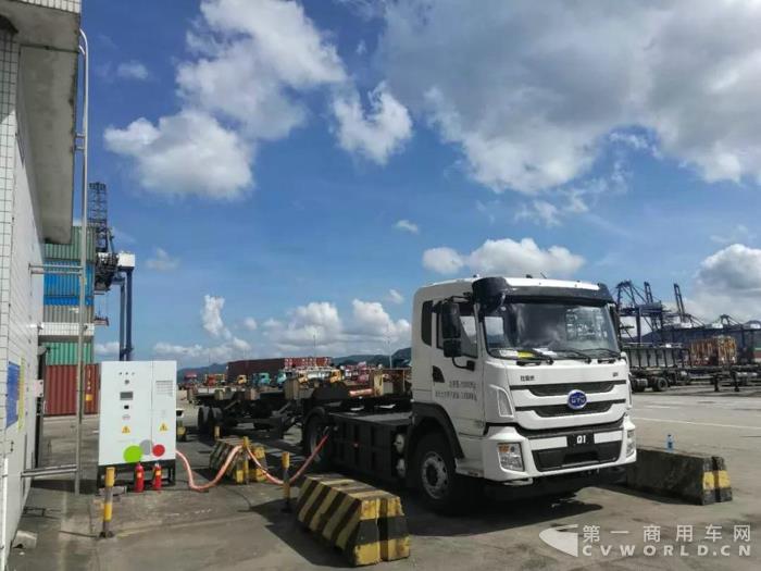 落實(shí)“深圳藍(lán)”行動計劃 市自卸車協(xié)會攜手比亞迪推進(jìn)泥頭車電動化1.jpg