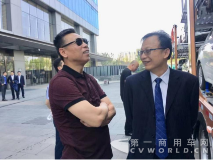 喜報(bào)：長久中置軸轎運(yùn)車牽手重汽，獲3000輛大單！(1)536.png
