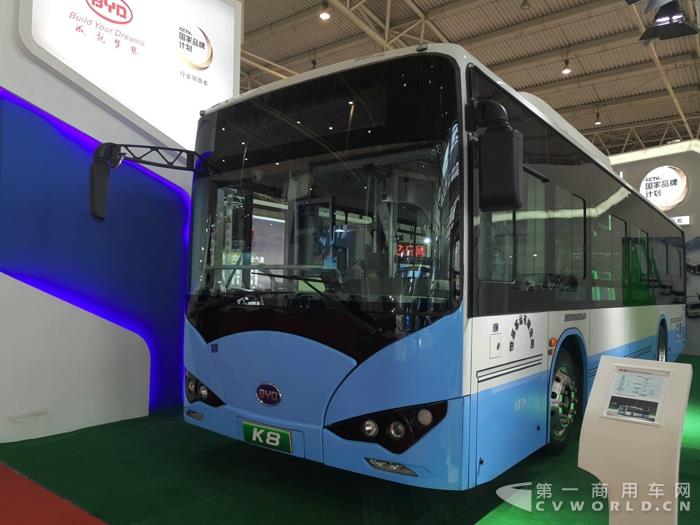 比亞迪K8純電動公交1.jpg