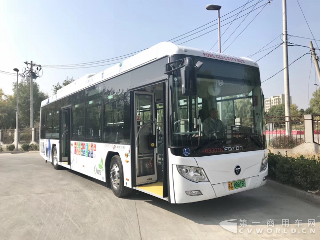 【新聞稿-定】北京首批12米氫燃料電池城市客車示范運(yùn)營調(diào)研活動走進(jìn)福田歐輝20181021v2.0 21900.png