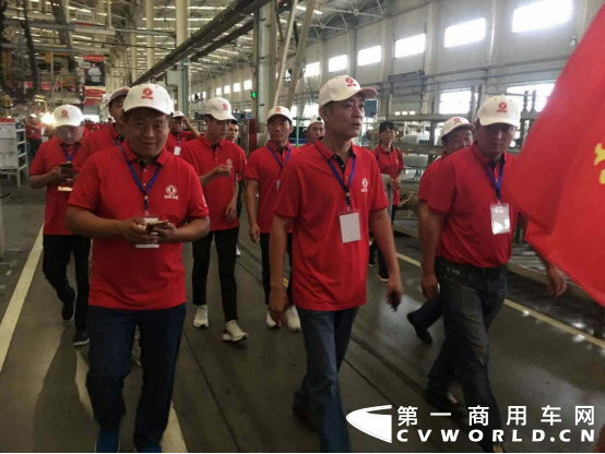 駕東風，任我行！風雨20年，老司機趙江龍情定東風多利卡-0606(1)1344.png