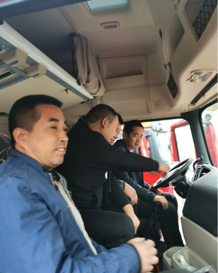 陜汽10.png