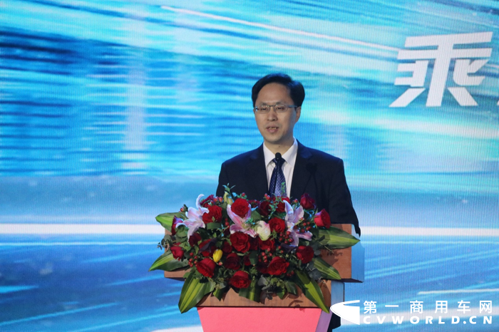 東風(fēng)柳汽乘龍H7陸航版國(guó)六上市2.png