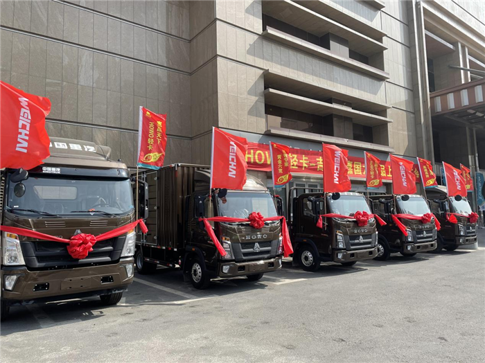 國六換車首選“沃”，HOWO輕卡國六車型長春持續(xù)火爆！ (2).png