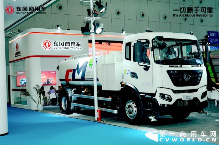 東風(fēng)天錦純電動環(huán)衛(wèi)車2.jpg