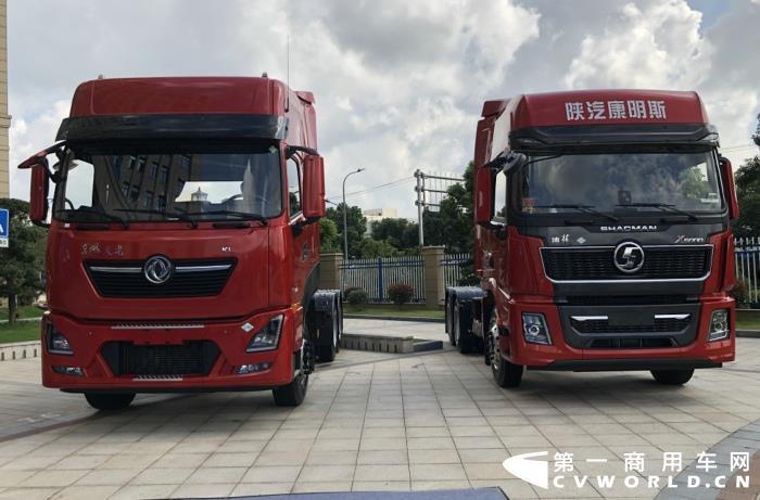 東風+陜汽LNG牽引車.jpg