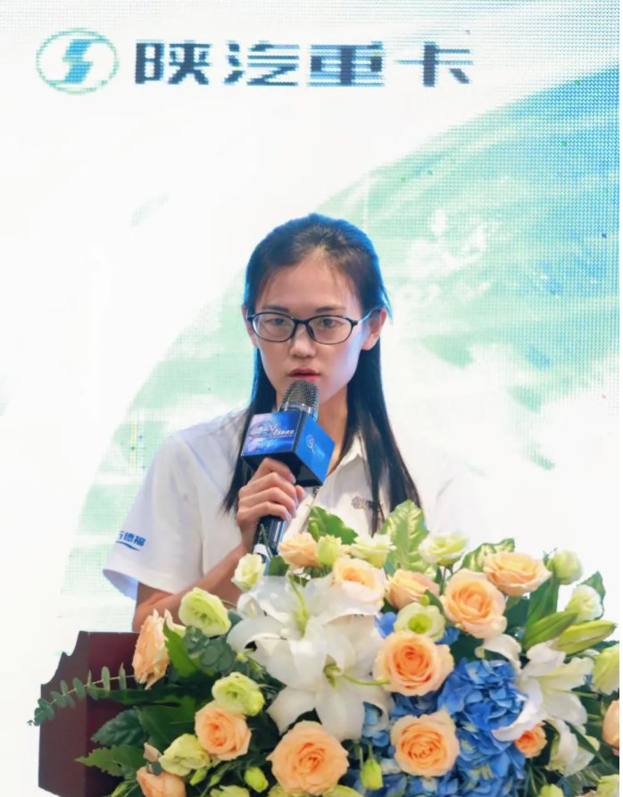 陜汽重卡4.png