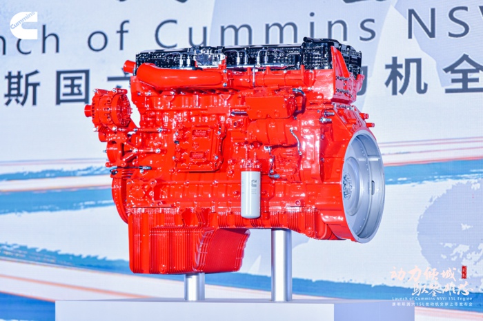 康明斯15L大馬力國六發(fā)動機.jpg