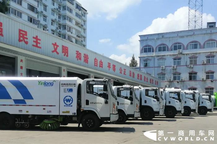 銀隆新能源環(huán)衛(wèi)車.jpg