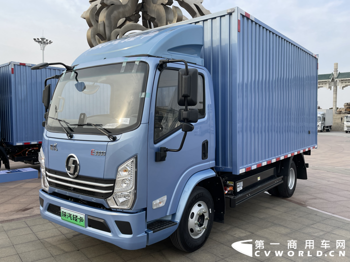 陜汽輕卡2022商務(wù)年會展車11.png
