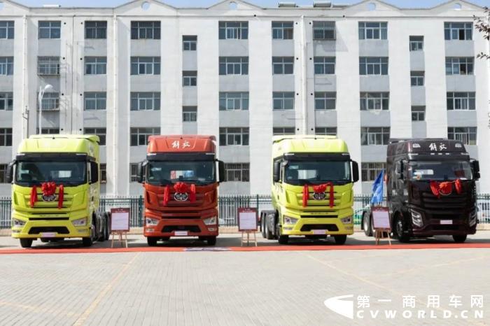 解放牽引車6.jpg