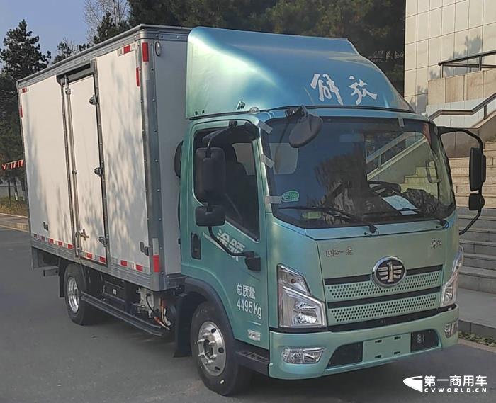 解放混合動(dòng)力廂式運(yùn)輸車搭載解放CA4DB1-13E6柴油機(jī)+解放CAM310PT1電機(jī).jpg