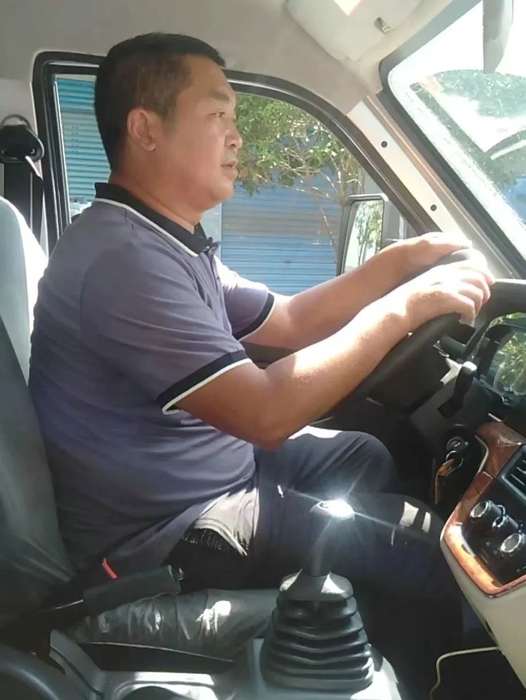 長(zhǎng)安跨越王X7助推賀師傅果蔬致富一路領(lǐng)“鮮”！3.jpg