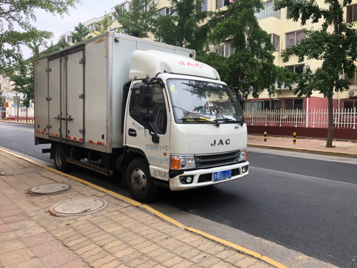 【第一商用車網(wǎng) 原創(chuàng)】“要想干活事半功倍，我認(rèn)為，發(fā)動機(jī)的選擇很重要，像我用的全柴動力，綜合品質(zhì)就讓我很放心?！?></a></li><li><a href=