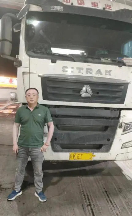 中國(guó)重汽汕德卡G7S燃?xì)廛?chē).png